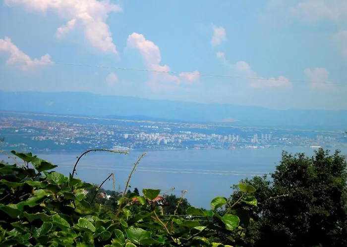 Charming Kestenovi Dvori - A6 Apartment Opatija